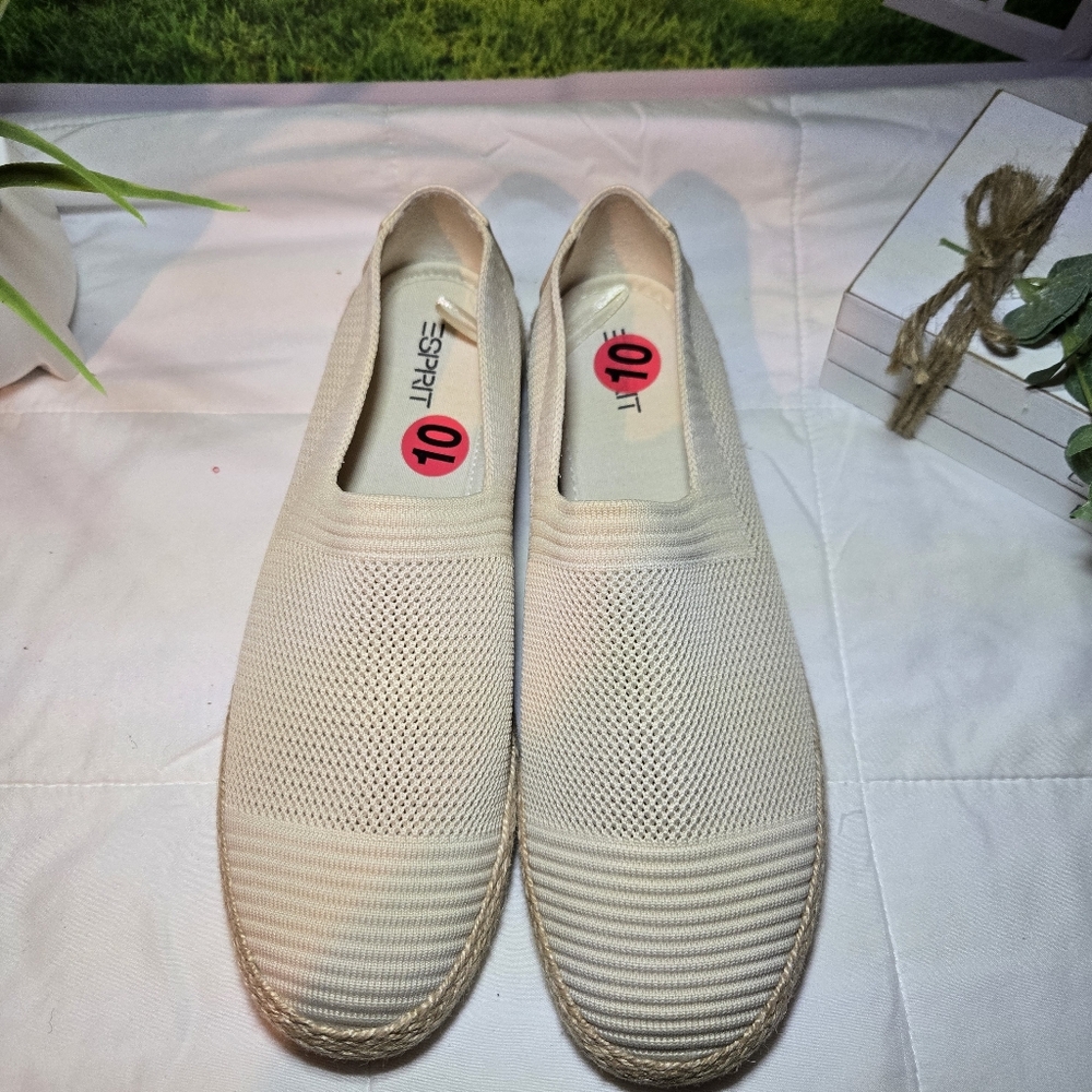 Esprit Women's Cream Slip-On Flats